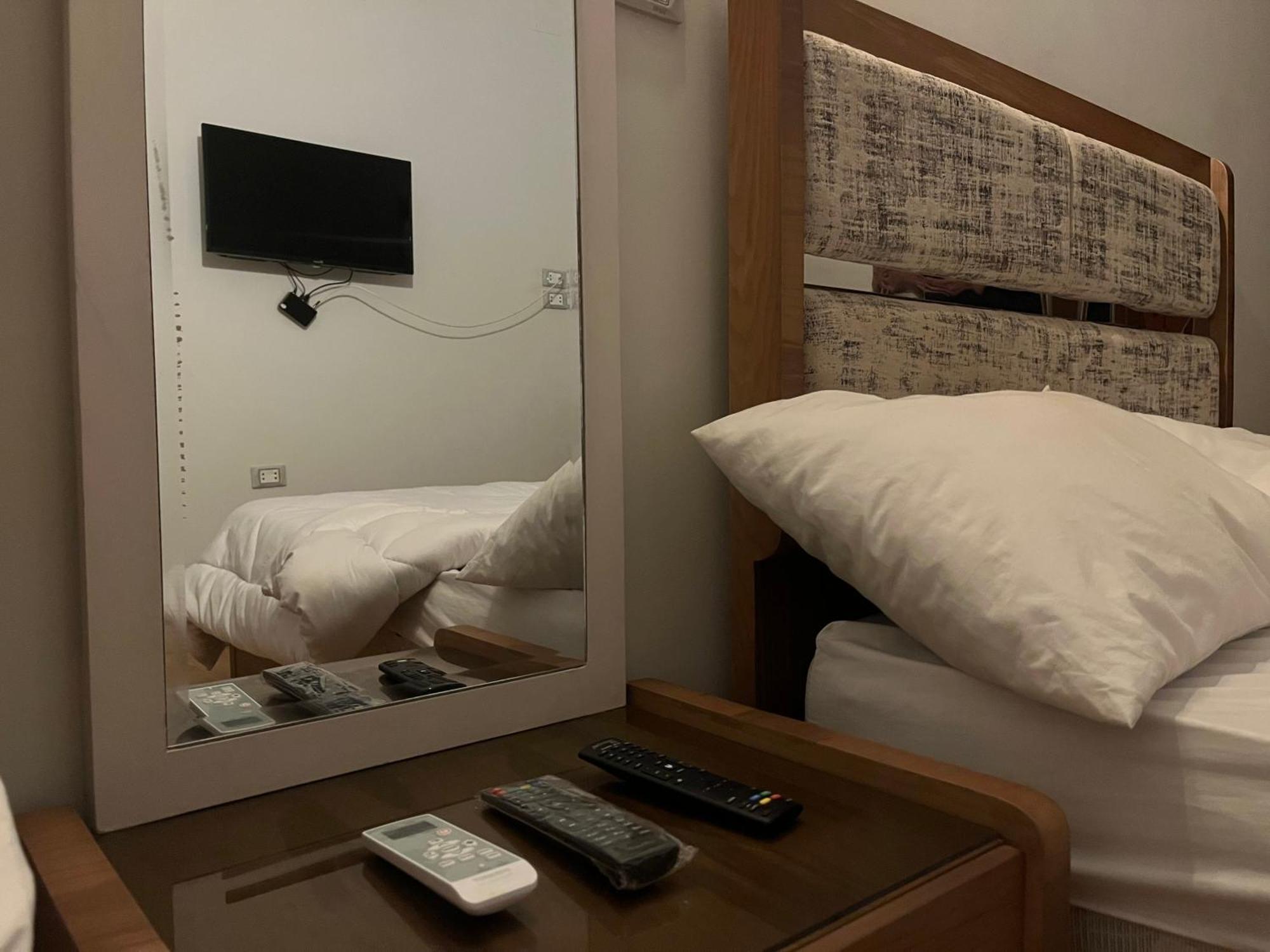 Pyramids Home Inn ไคโร ภายนอก รูปภาพ